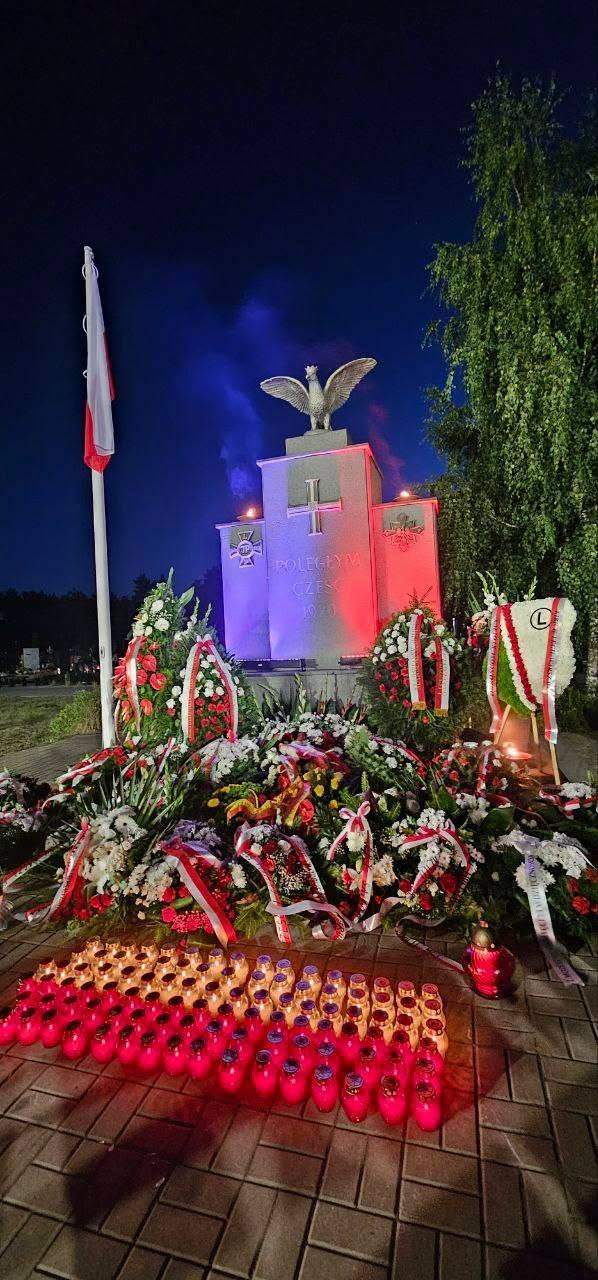 Kibice Legii w rocznicę Bitwy Warszawskiej