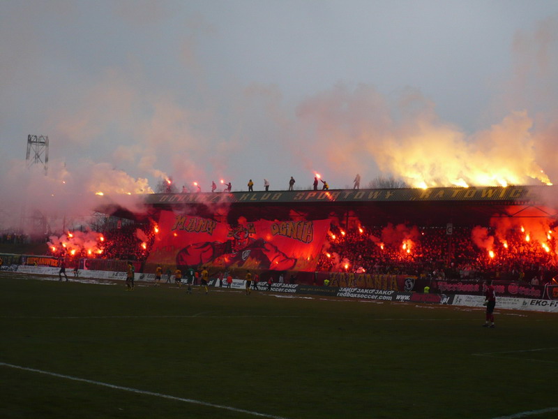 Na stadionach: Ciekawiej na zapleczu