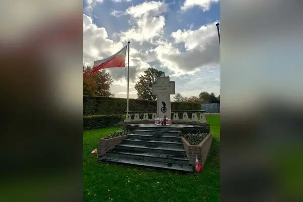 Fani Legii w 82. rocznicę wyzwolenia Bredy