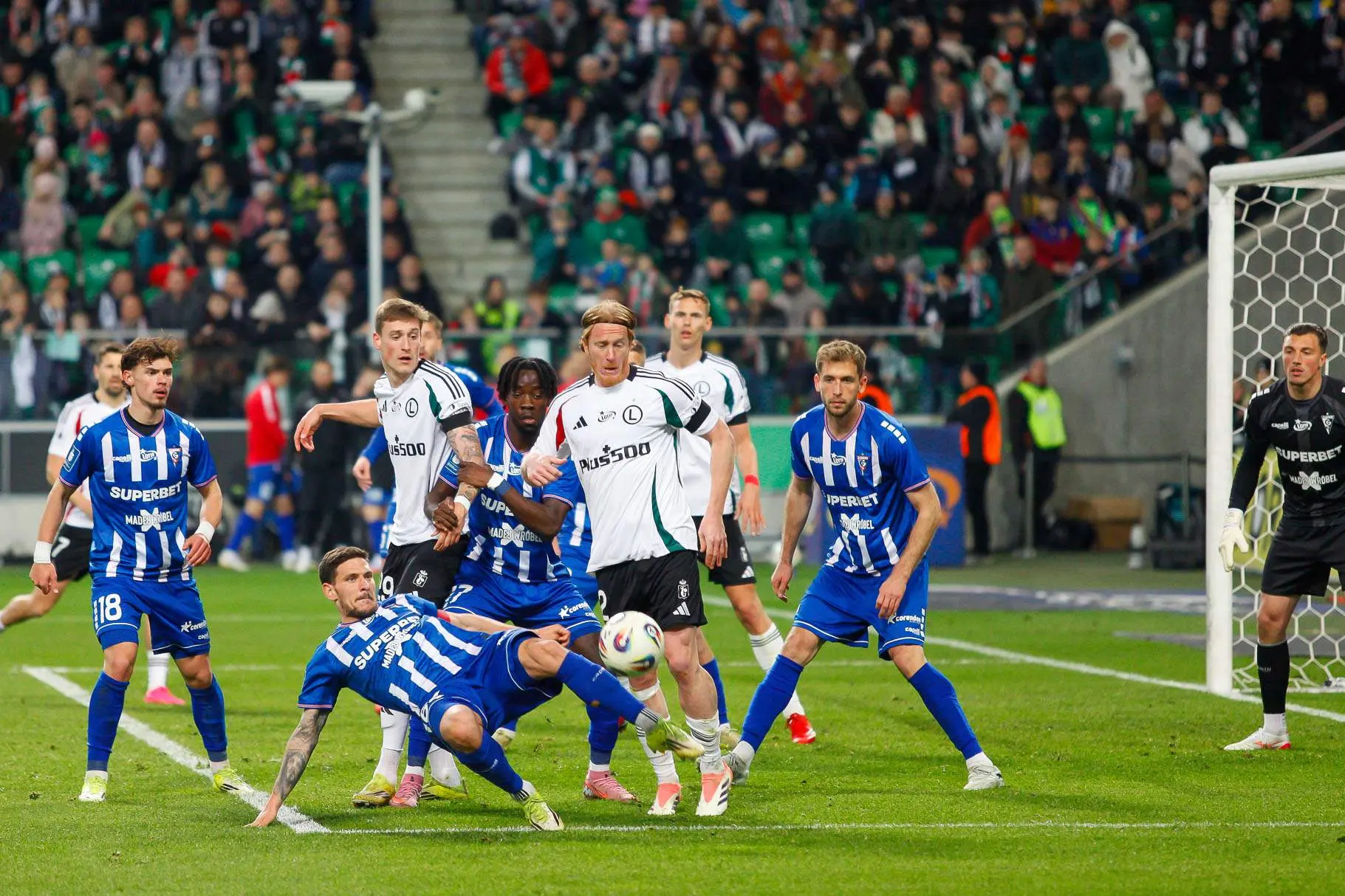 Górnik przed meczem z Legią. Kontynuuje powrót na szczyt