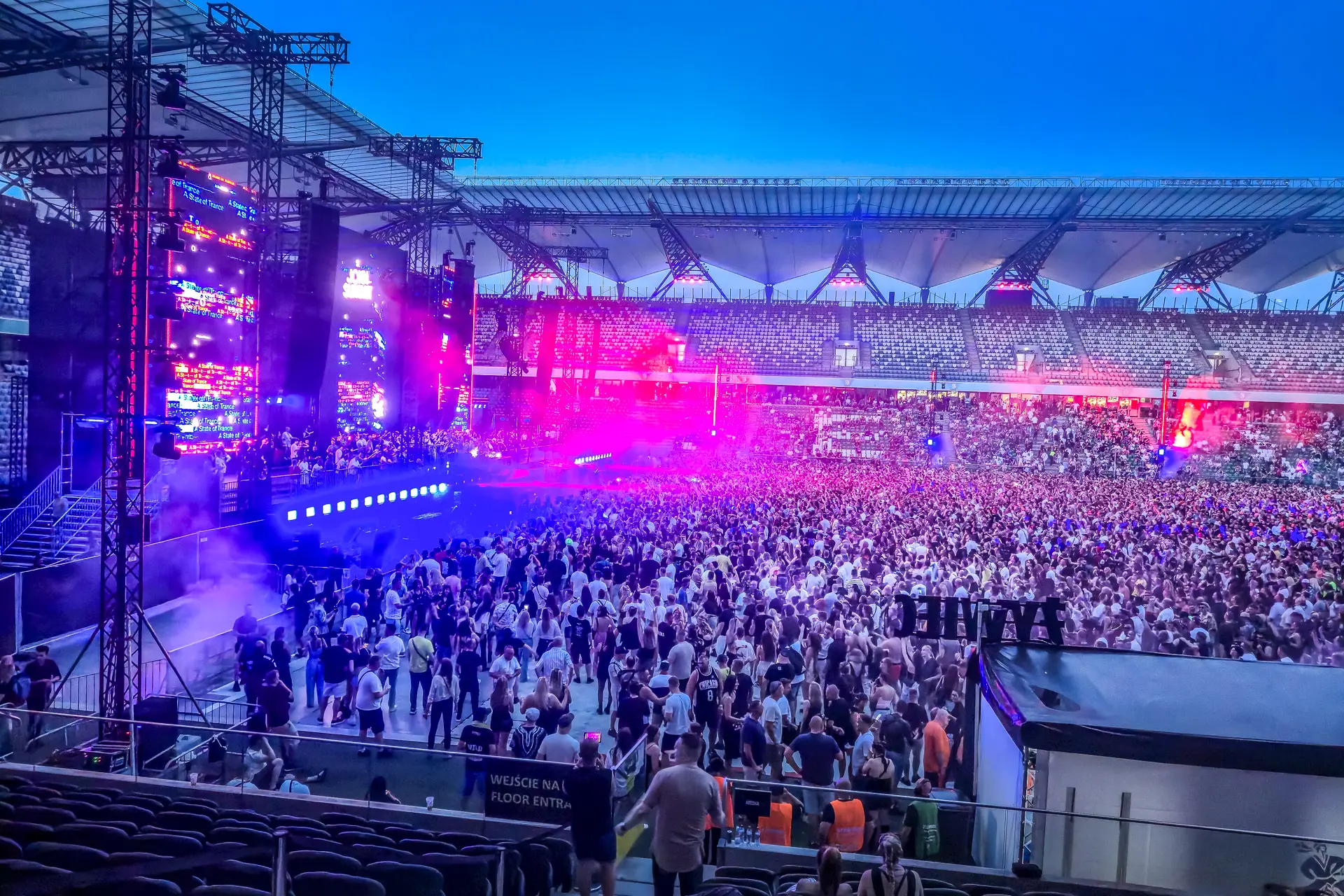 Rusza wymiana murawy na stadionie Legii