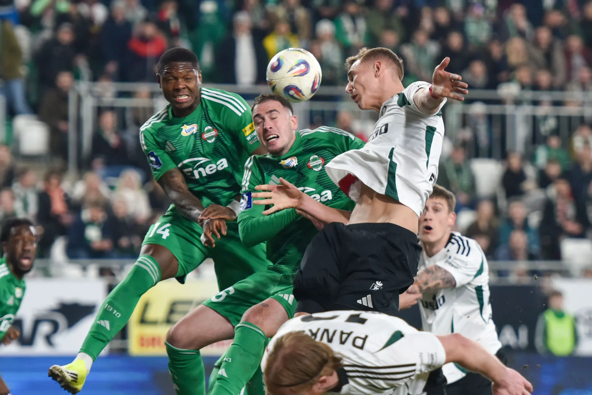 Radomiak - egzotyka, transferowa karuzela i nowy trener