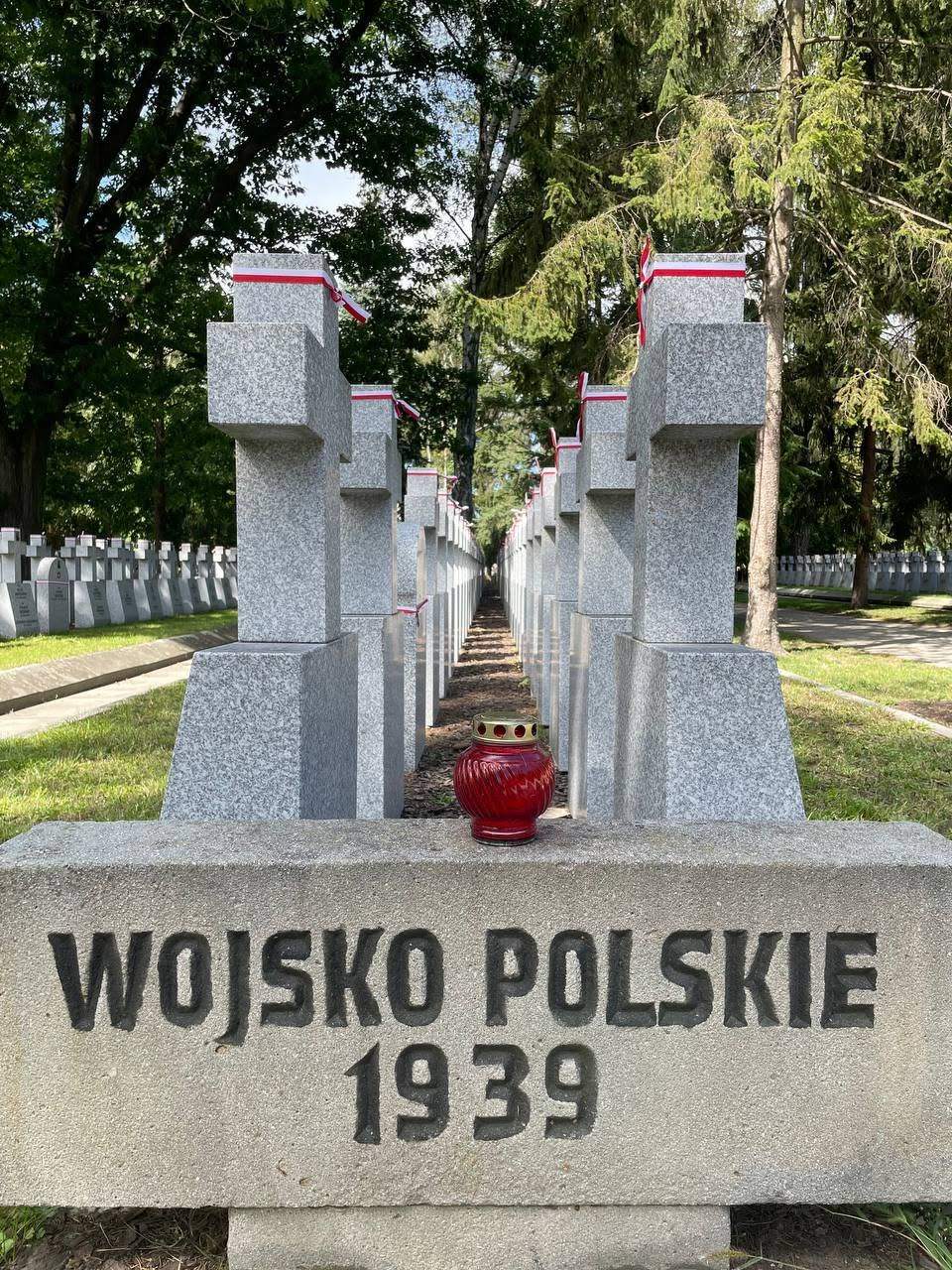 Pamiętamy,wstążki,Powązki Wojskowe