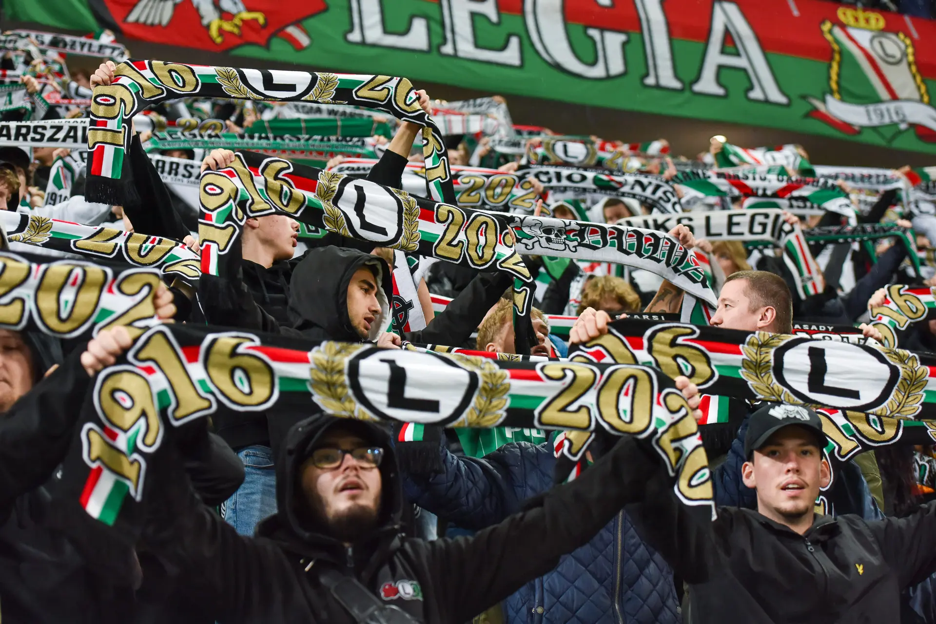 Doping na meczu Legia - Lech [VIDEO]