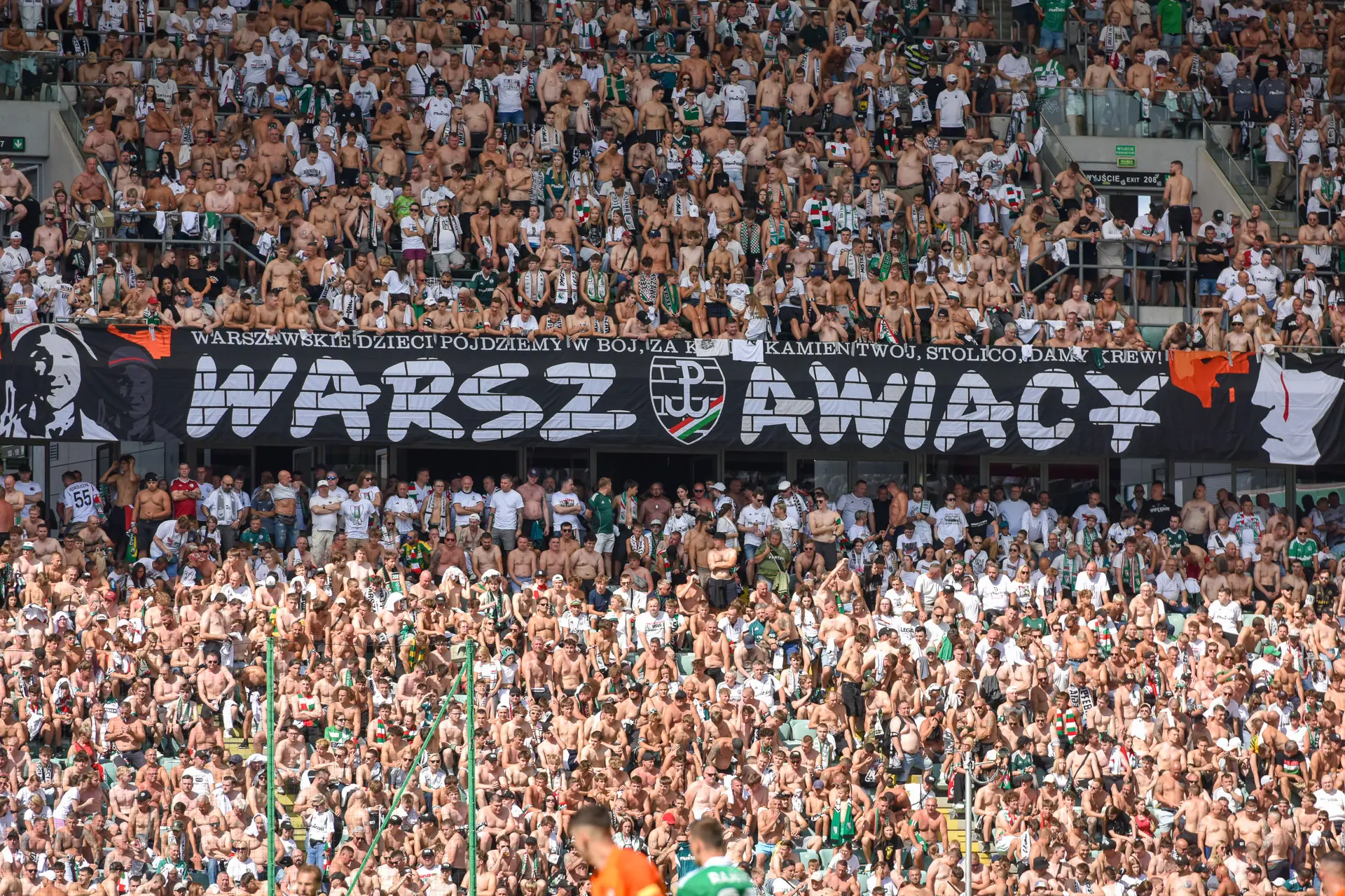 Doping na meczu Legia - Zagłębie [VIDEO]