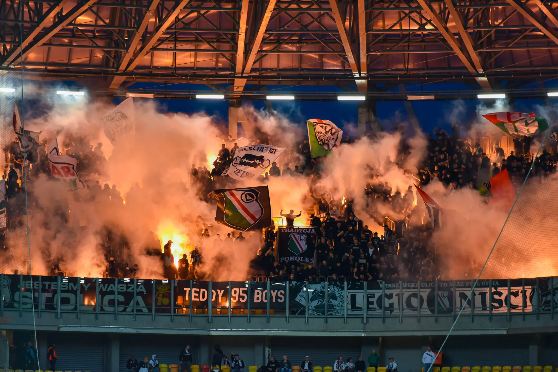 Ultras Legia w Białymstoku [VIDEO]