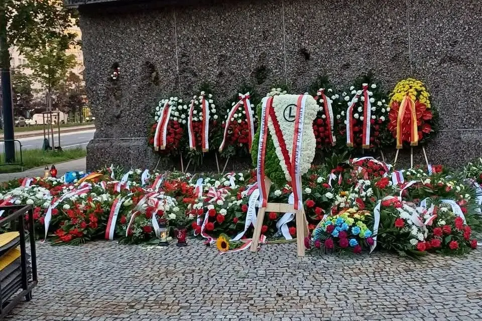 Kibice Legii oddali hołd ofiarom Rzezi Woli