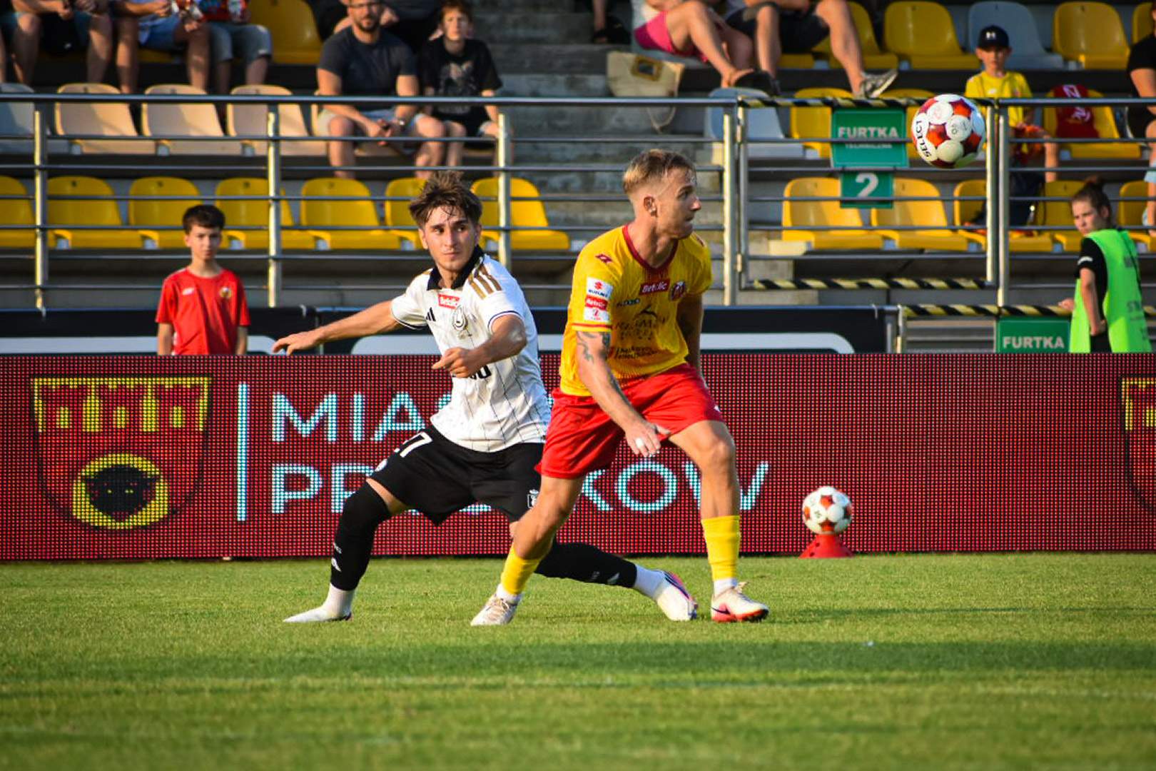 rezerwy Znicz Pruszków - Legia II Warszawa Mateusz Szczepaniak