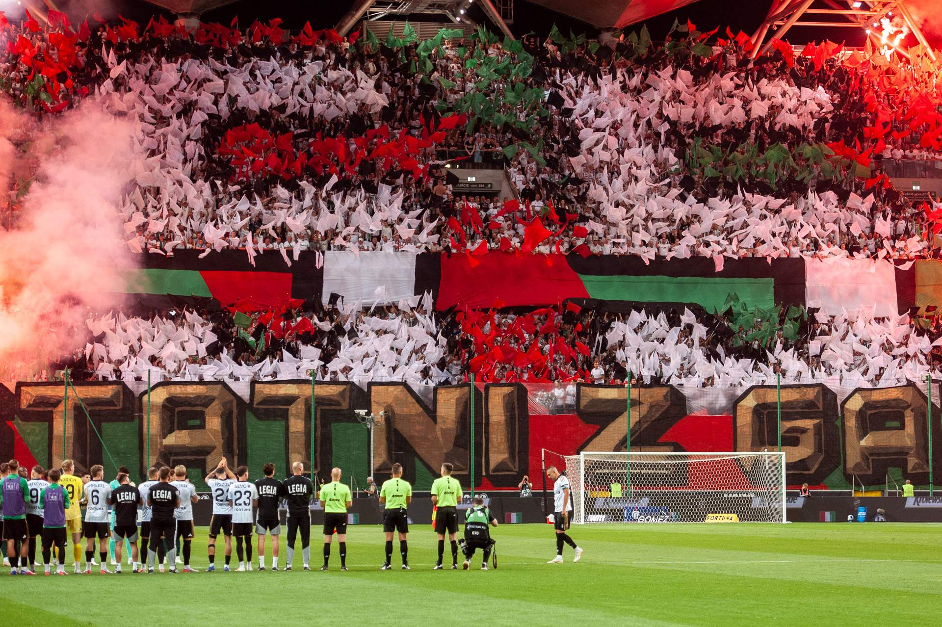 Legia Warszawa - Śląsk Wrocław oprawa ultras 55 Artur Jędrzejczyk oprawa