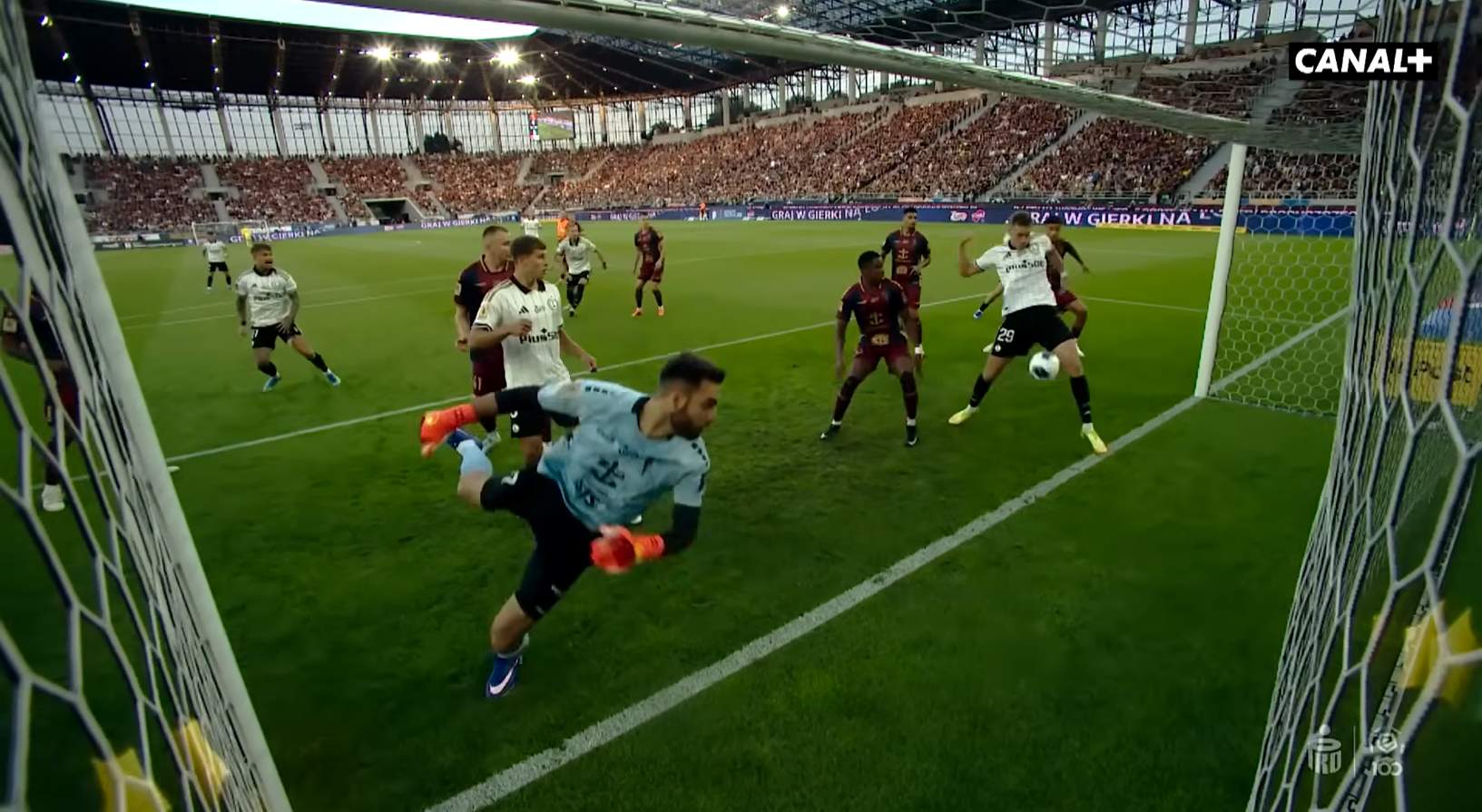 screenshot Pogoń - Legia Rajović
