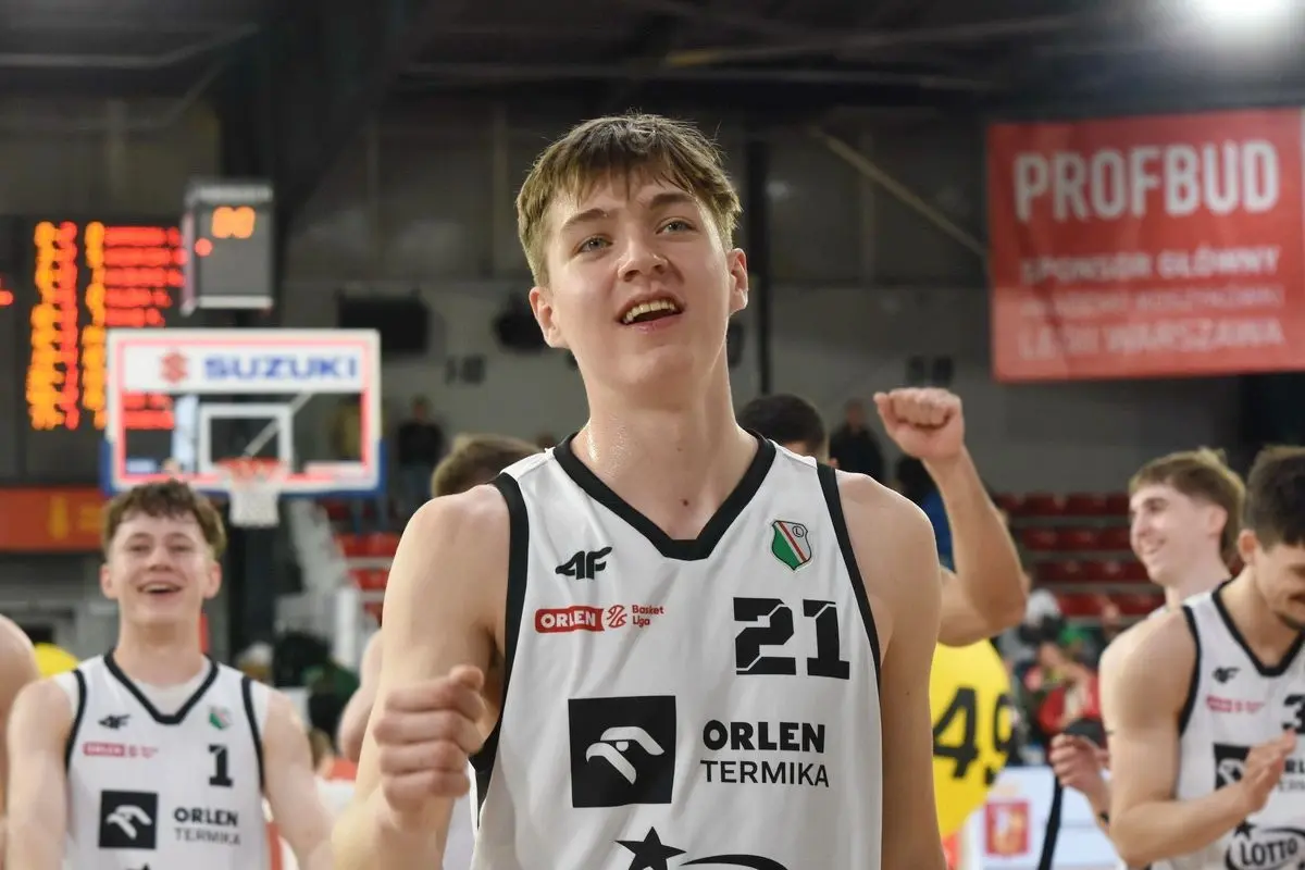 Julian Dąbrowski wylatuje do NCAA