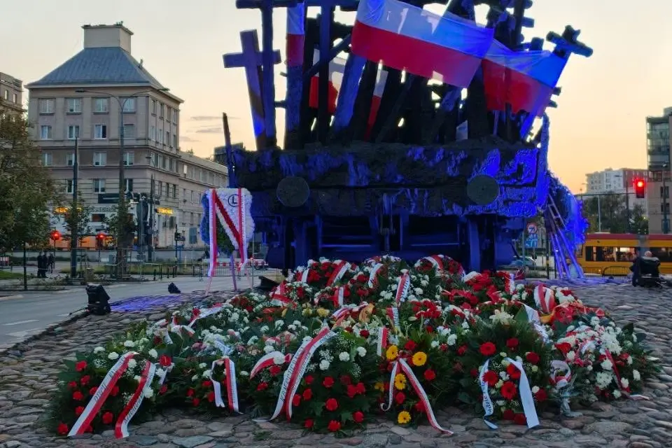 Kibice Legii w rocznicę sowieckiej agresji na Polskę