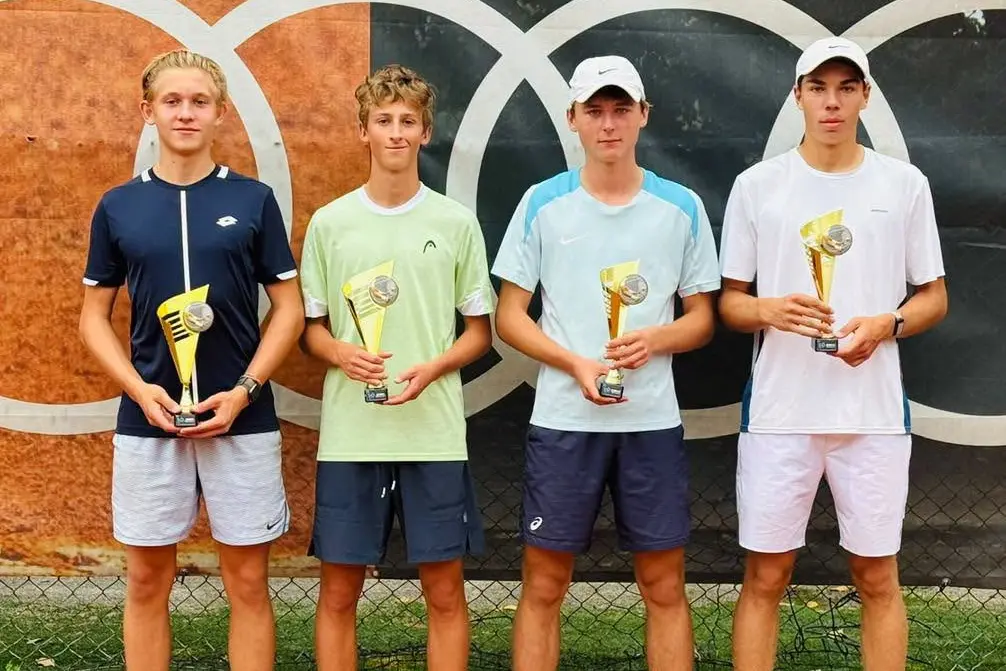 Wygrana Nowaka w deblu ITF J30 w Szczawnie Zdroju