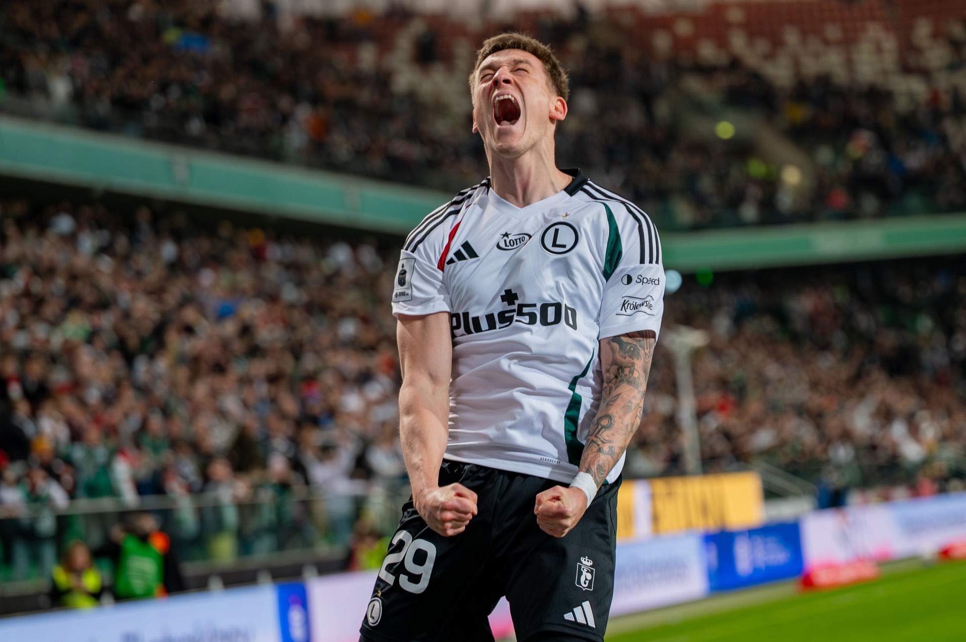 Legia Warszawa - Cracovia Mileta Rajović gol radość