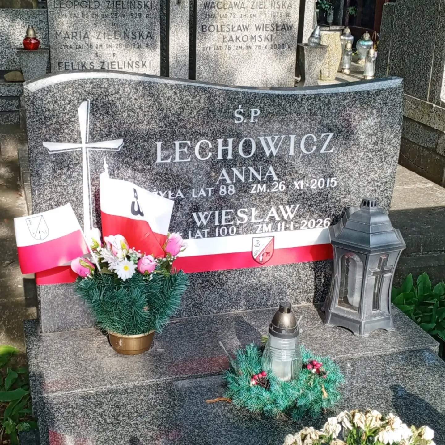 Powązki,legijne wstążki