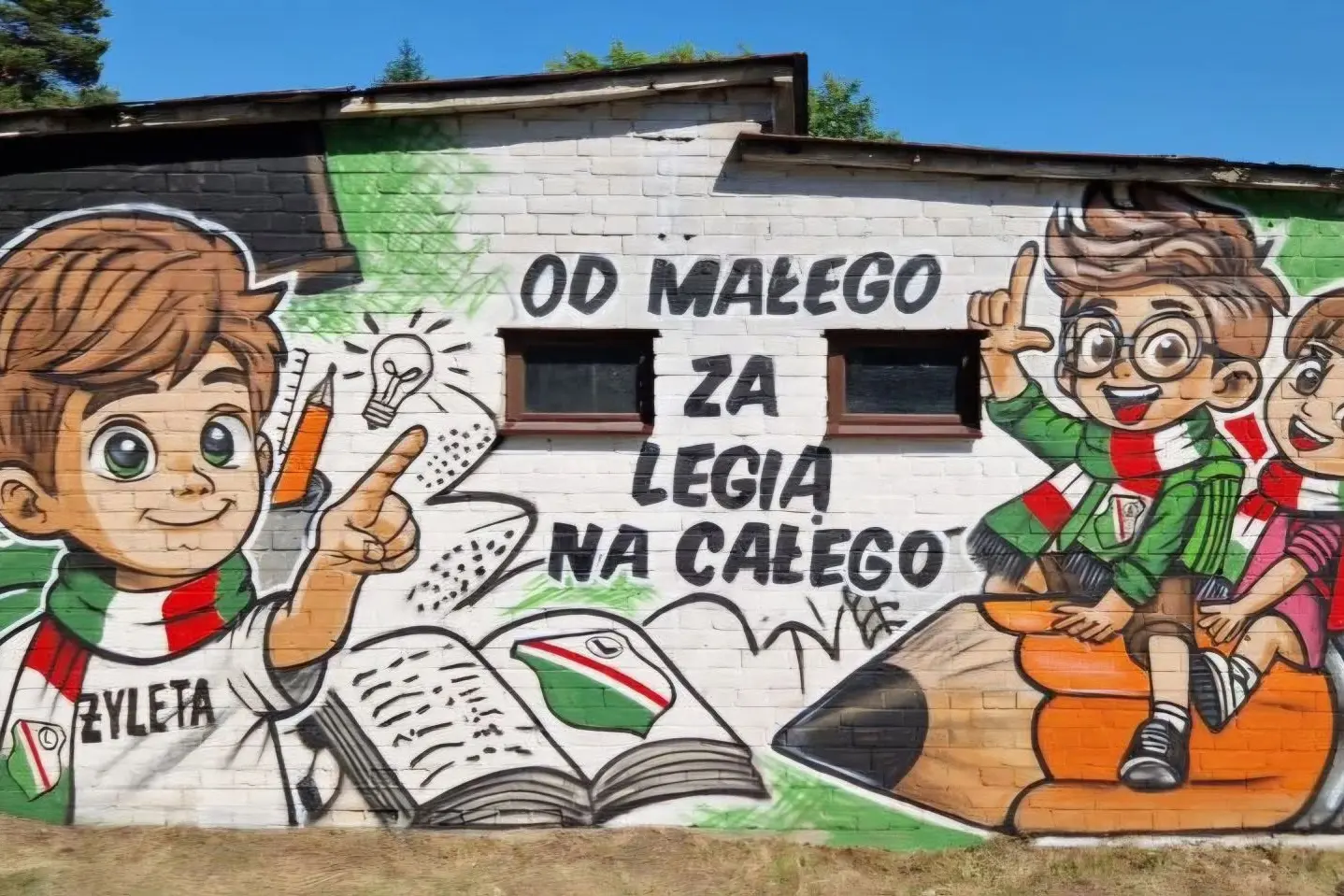 Nowe legijne graffiti: Od małego za Legią na całego (601)
