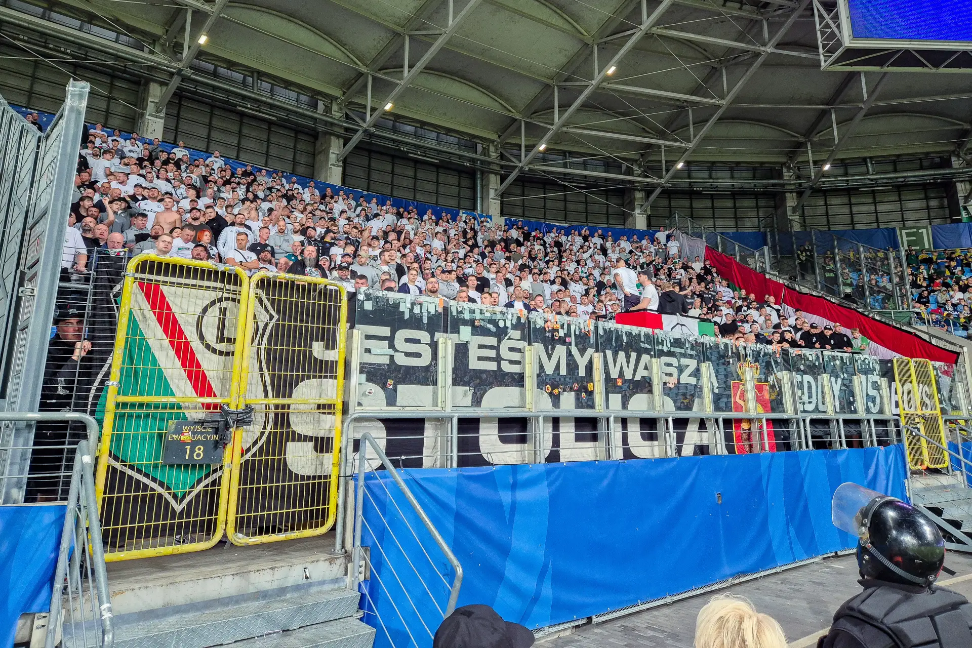 Doping legionistów w Lublinie [VIDEO]